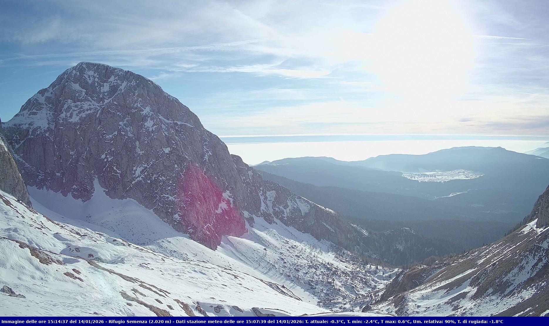 Webcam Rif. Semenza - 2020m - puntamento verso la Piana del Cansiglio e la pianura veneta in direzione sud-ovest