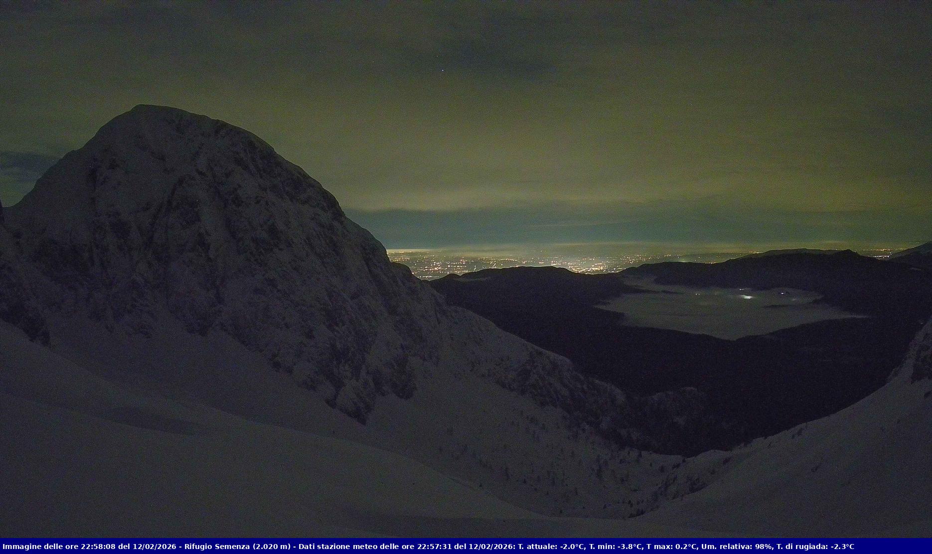 Webcam Rif. Semenza - 2020m - puntamento verso la Piana del Cansiglio e la pianura veneta in direzione sud-ovest