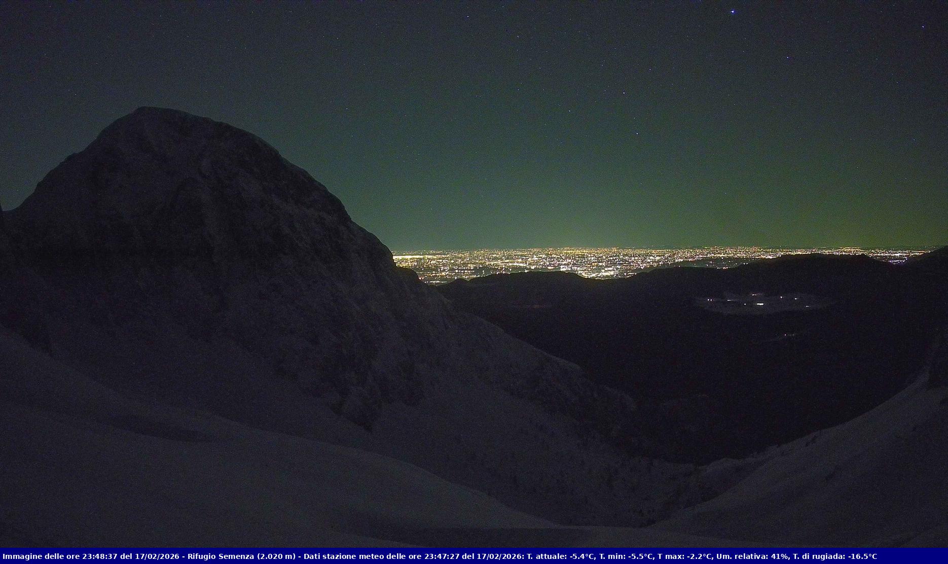 Webcam Rif. Semenza - 2020m - puntamento verso la Piana del Cansiglio e la pianura veneta in direzione sud-ovest