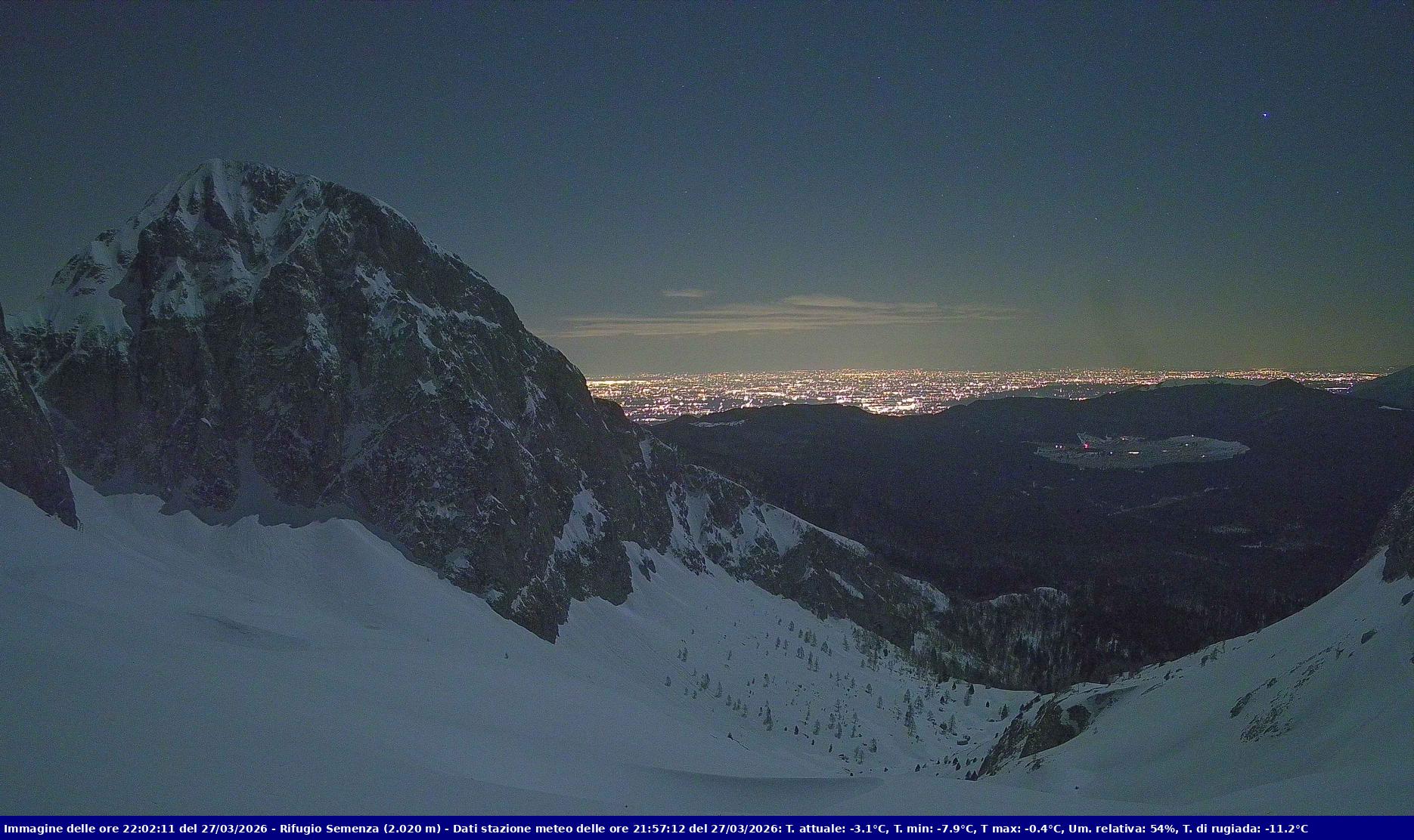 Webcam Rif. Semenza - 2020m - puntamento verso la Piana del Cansiglio e la pianura veneta in direzione sud-ovest