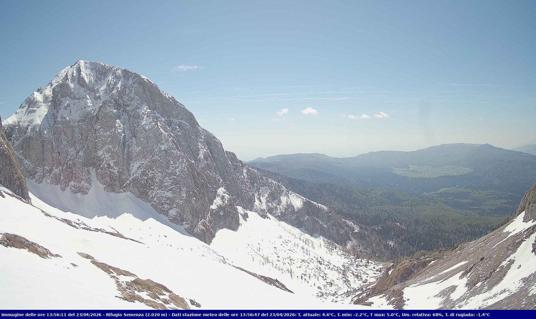 Webcam Rif. Semenza - 2020m - puntamento verso la Piana del Cansiglio e la pianura veneta in direzione sud-ovest