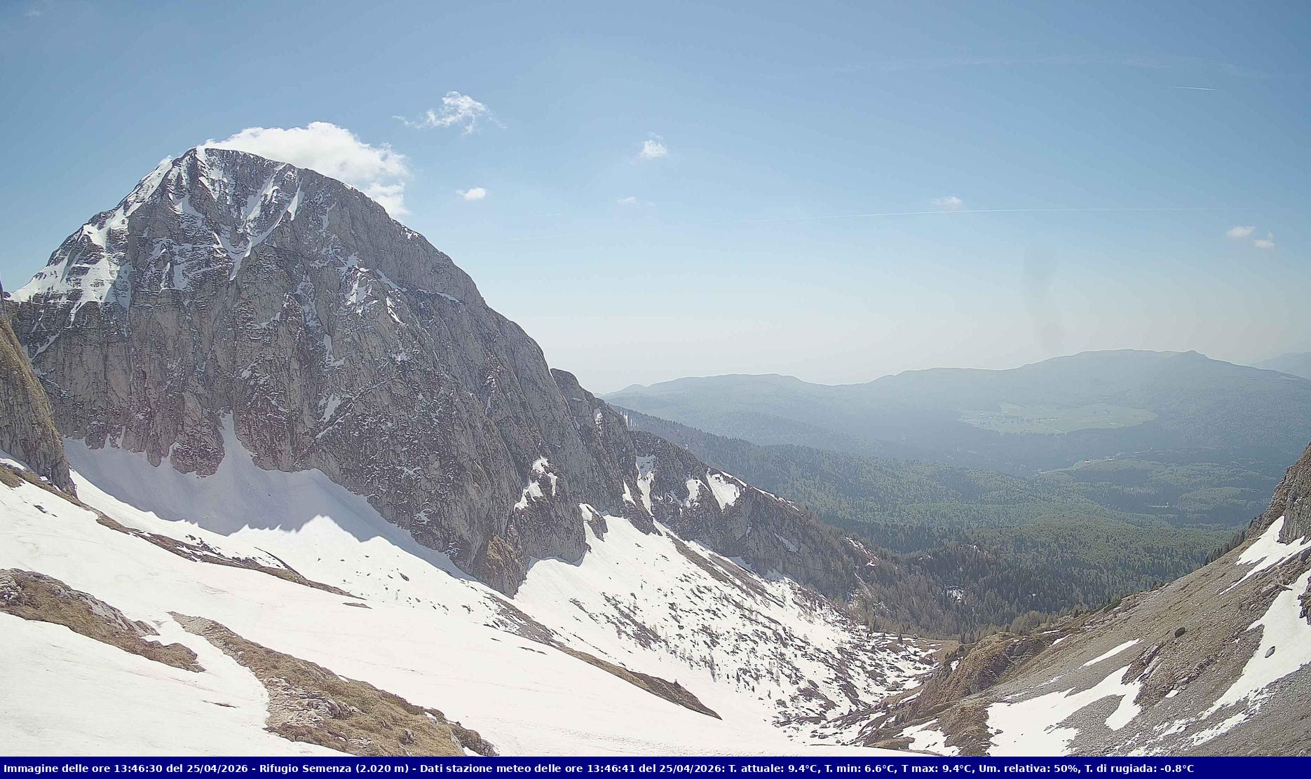 Webcam Rif. Semenza - 2020m - puntamento verso la Piana del Cansiglio e la pianura veneta in direzione sud-ovest