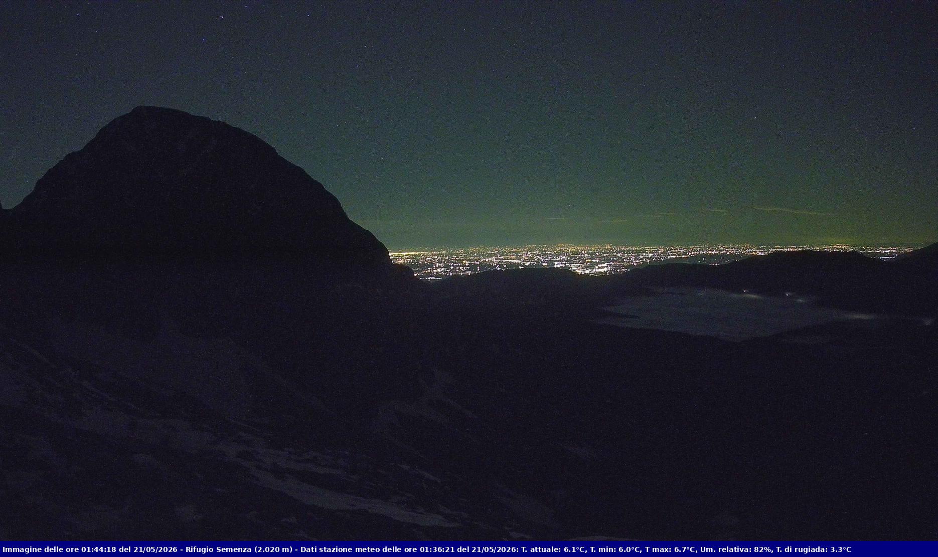 Webcam Rif. Semenza - 2020m - puntamento verso la Piana del Cansiglio e la pianura veneta in direzione sud-ovest