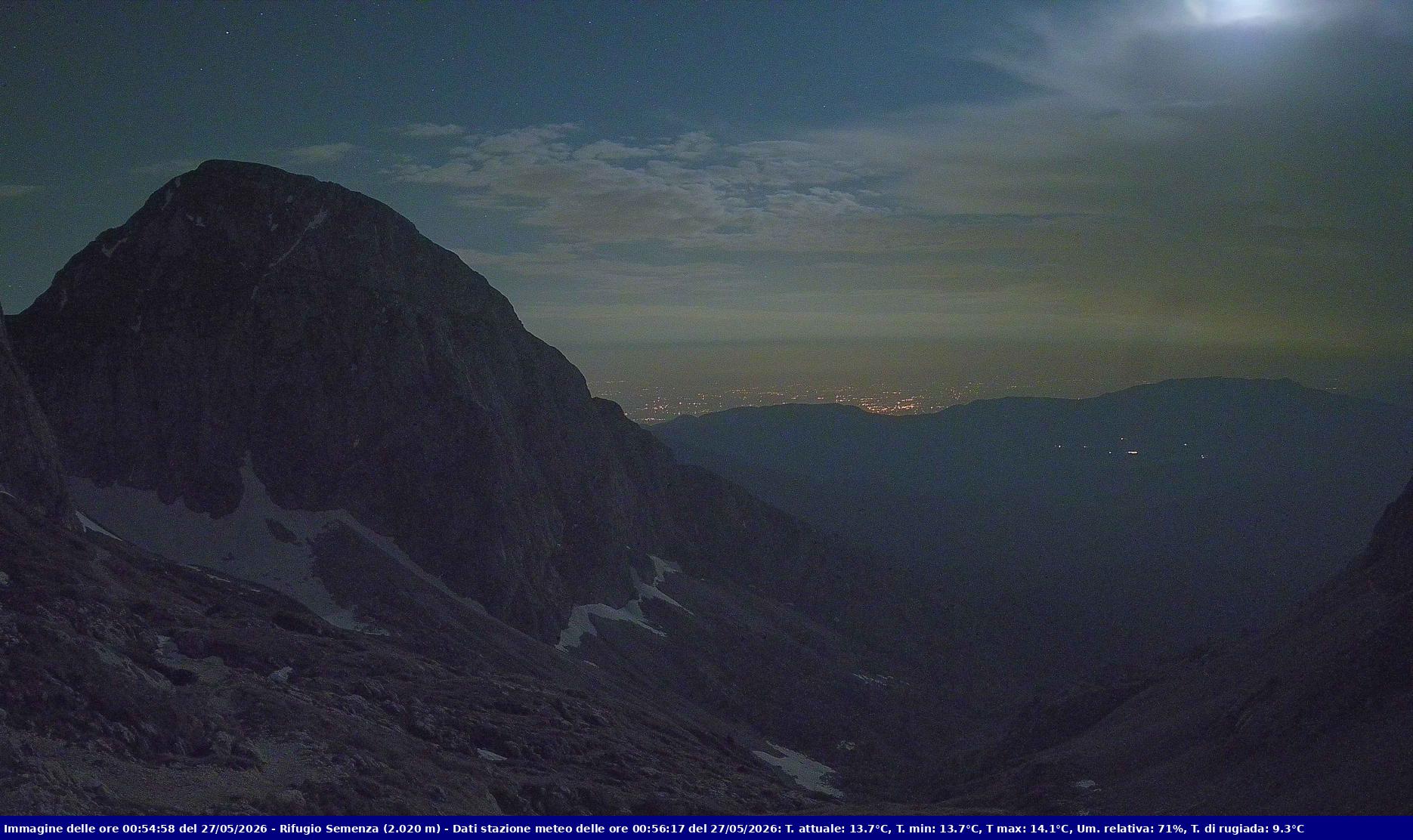 Webcam Rif. Semenza - 2020m - puntamento verso la Piana del Cansiglio e la pianura veneta in direzione sud-ovest