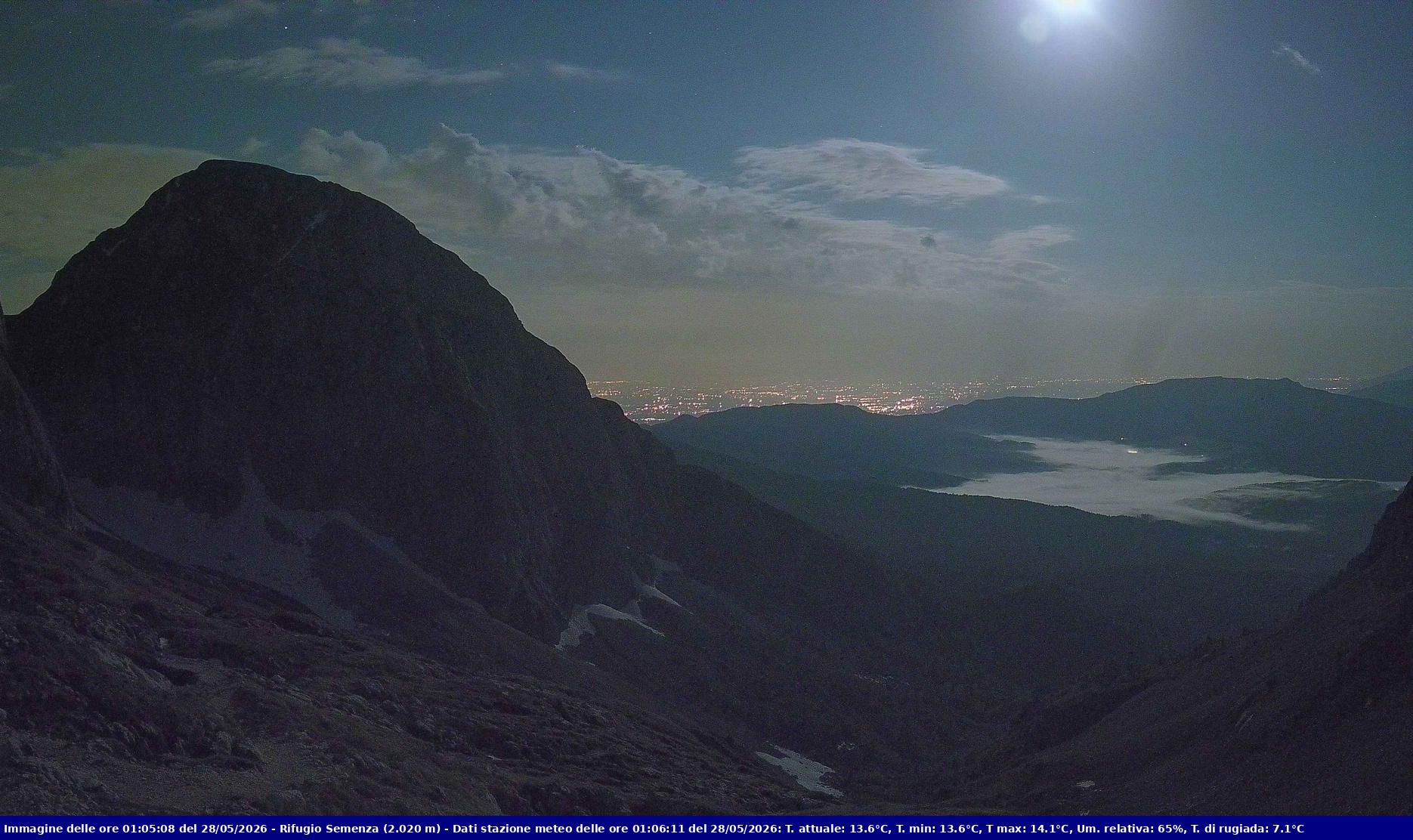 Webcam Rif. Semenza - 2020m - puntamento verso la Piana del Cansiglio e la pianura veneta in direzione sud-ovest
