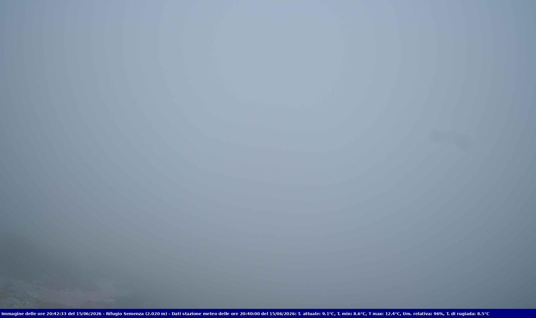 Webcam Rif. Semenza - 2020m - puntamento verso la Piana del Cansiglio e la pianura veneta in direzione sud-ovest