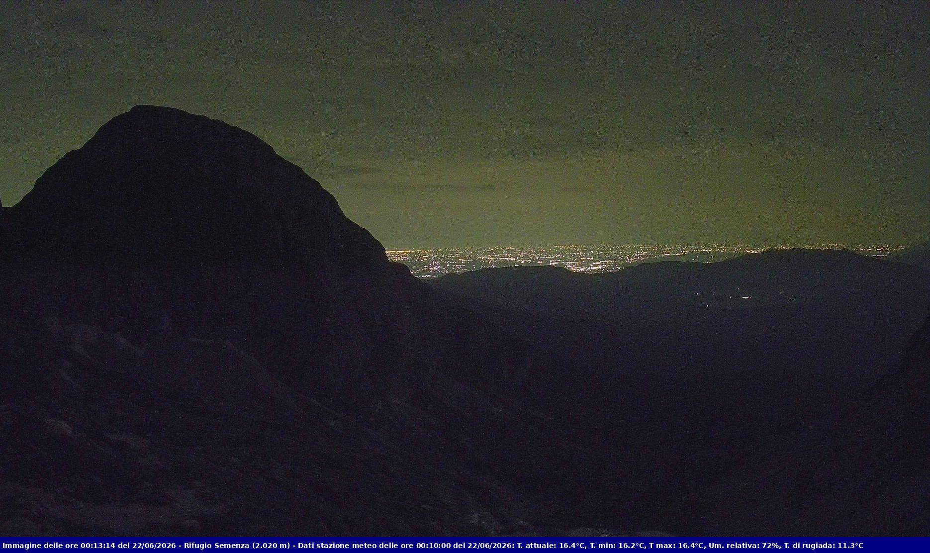 Webcam Rif. Semenza - 2020m - puntamento verso la Piana del Cansiglio e la pianura veneta in direzione sud-ovest