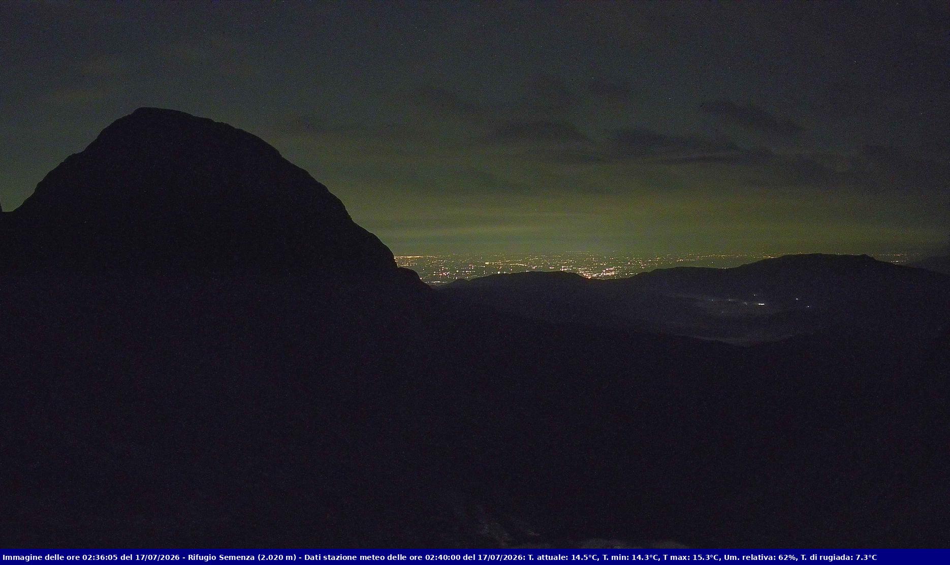Webcam Rif. Semenza - 2020m - puntamento verso la Piana del Cansiglio e la pianura veneta in direzione sud-ovest