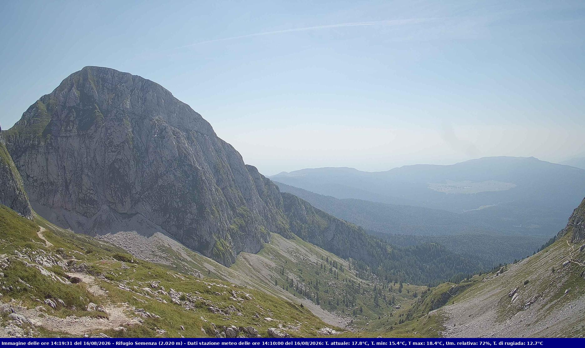 Webcam Rif. Semenza - 2020m - puntamento verso la Piana del Cansiglio e la pianura veneta in direzione sud-ovest