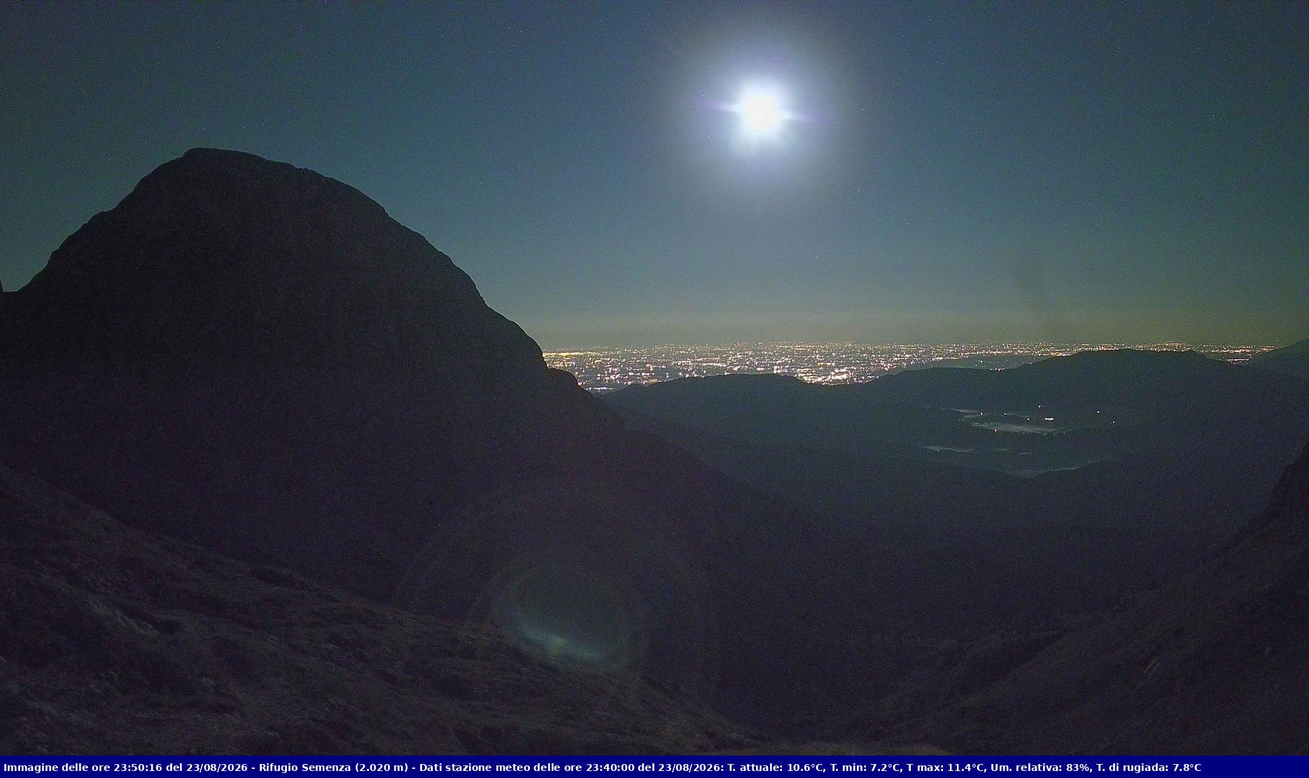 Webcam Rif. Semenza - 2020m - puntamento verso la Piana del Cansiglio e la pianura veneta in direzione sud-ovest
