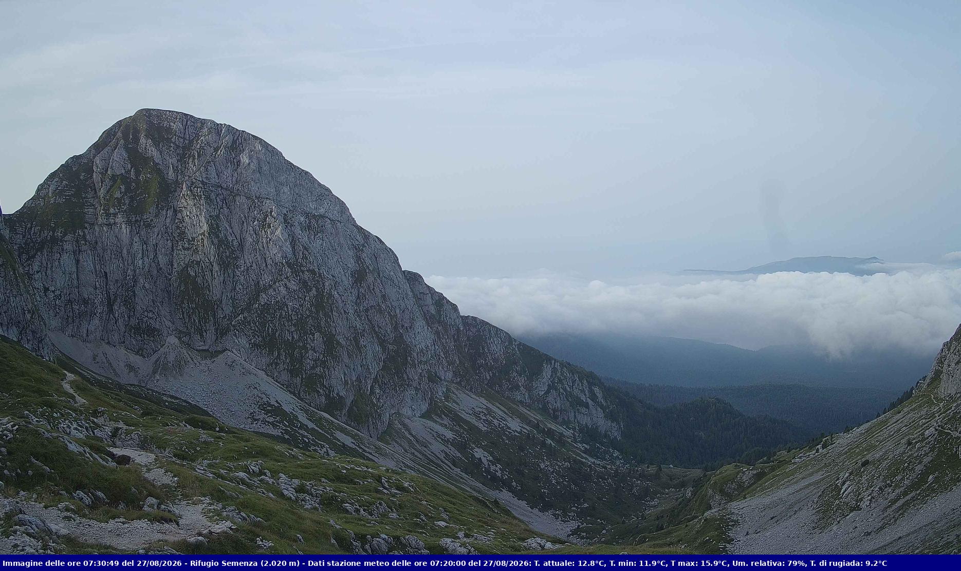 Webcam Rif. Semenza - 2020m - puntamento verso la Piana del Cansiglio e la pianura veneta in direzione sud-ovest