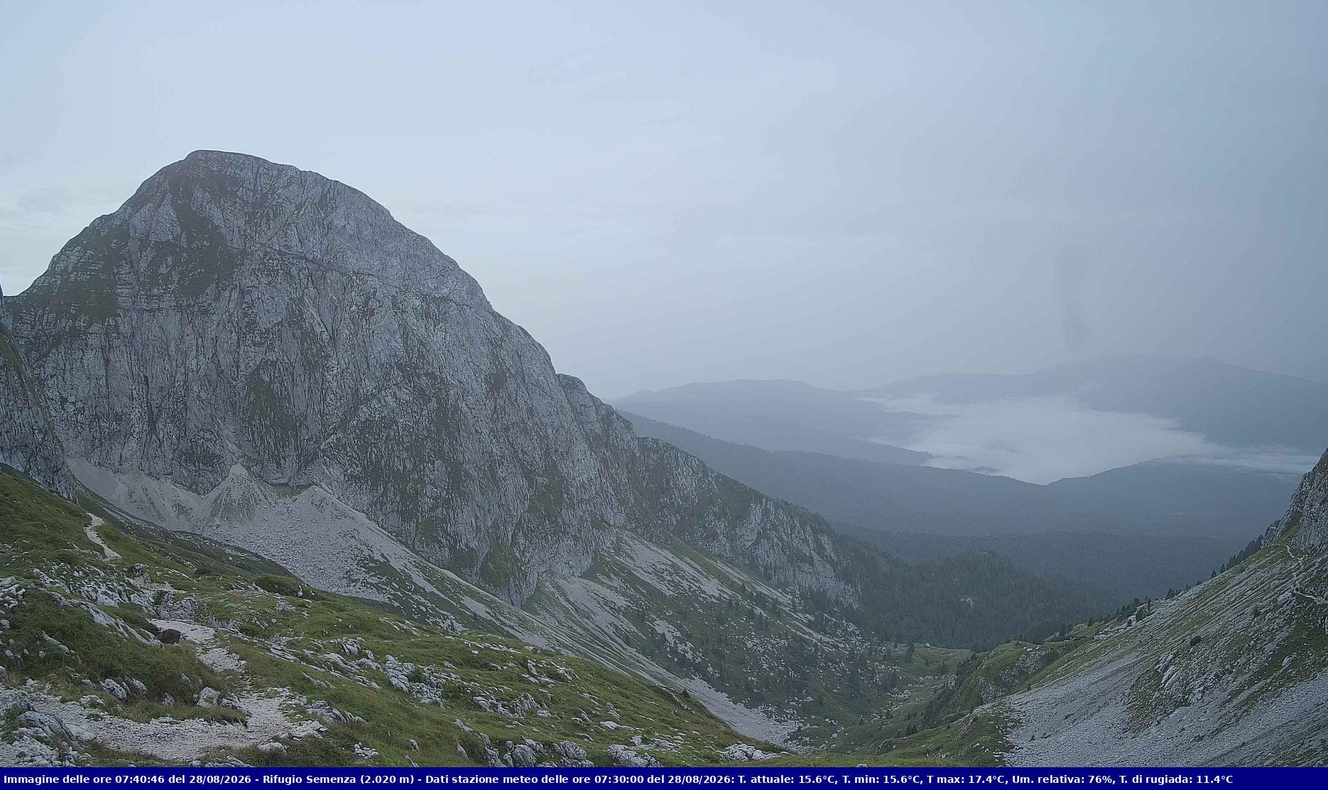 Webcam Rif. Semenza - 2020m - puntamento verso la Piana del Cansiglio e la pianura veneta in direzione sud-ovest