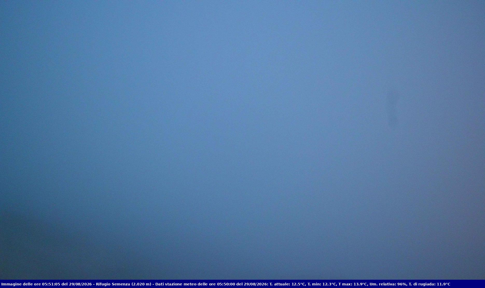 Webcam Rif. Semenza - 2020m - puntamento verso la Piana del Cansiglio e la pianura veneta in direzione sud-ovest