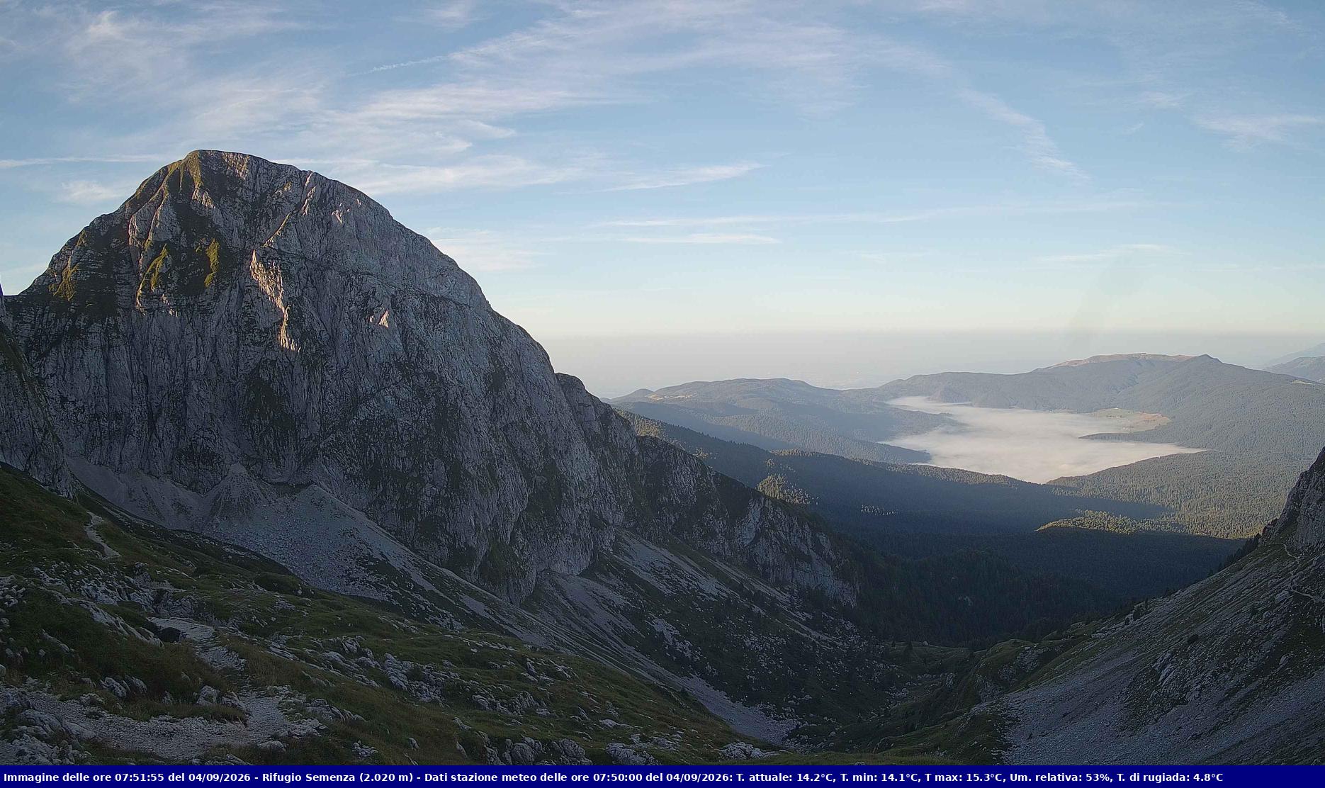 Webcam Rif. Semenza - 2020m - puntamento verso la Piana del Cansiglio e la pianura veneta in direzione sud-ovest