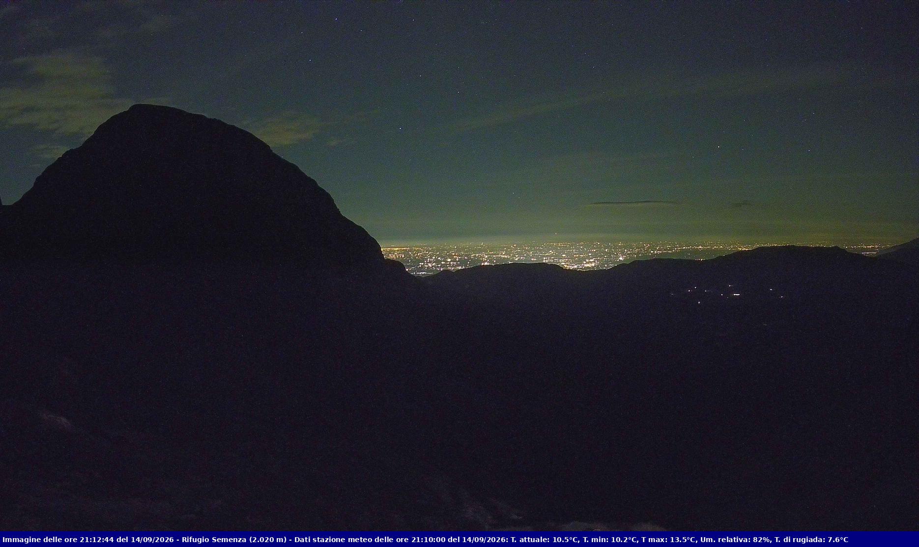 Webcam Rif. Semenza - 2020m - puntamento verso la Piana del Cansiglio e la pianura veneta in direzione sud-ovest