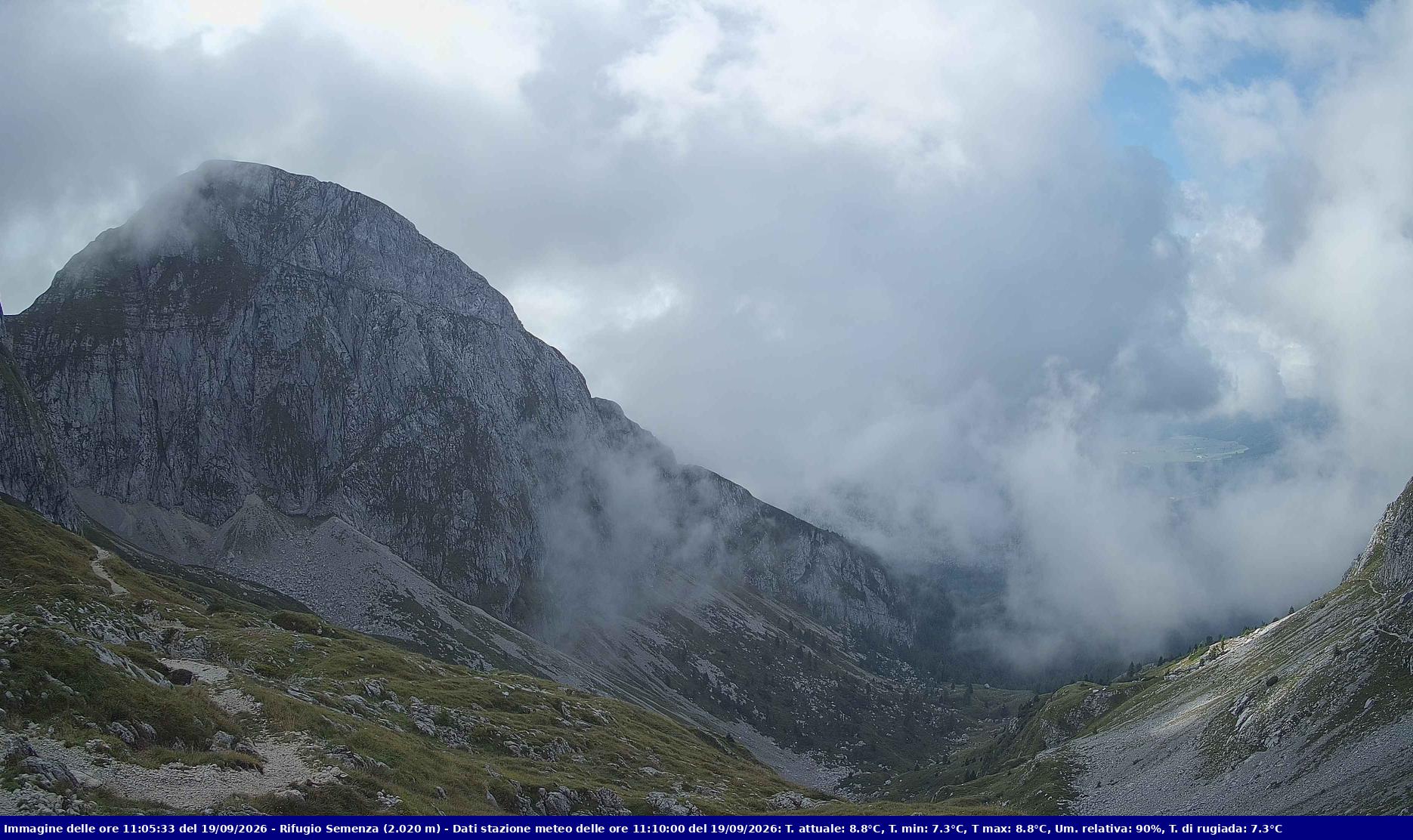 Webcam Rif. Semenza - 2020m - puntamento verso la Piana del Cansiglio e la pianura veneta in direzione sud-ovest