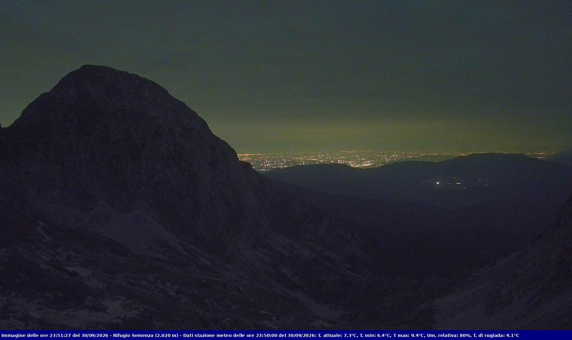 Webcam Rif. Semenza - 2020m - puntamento verso la Piana del Cansiglio e la pianura veneta in direzione sud-ovest