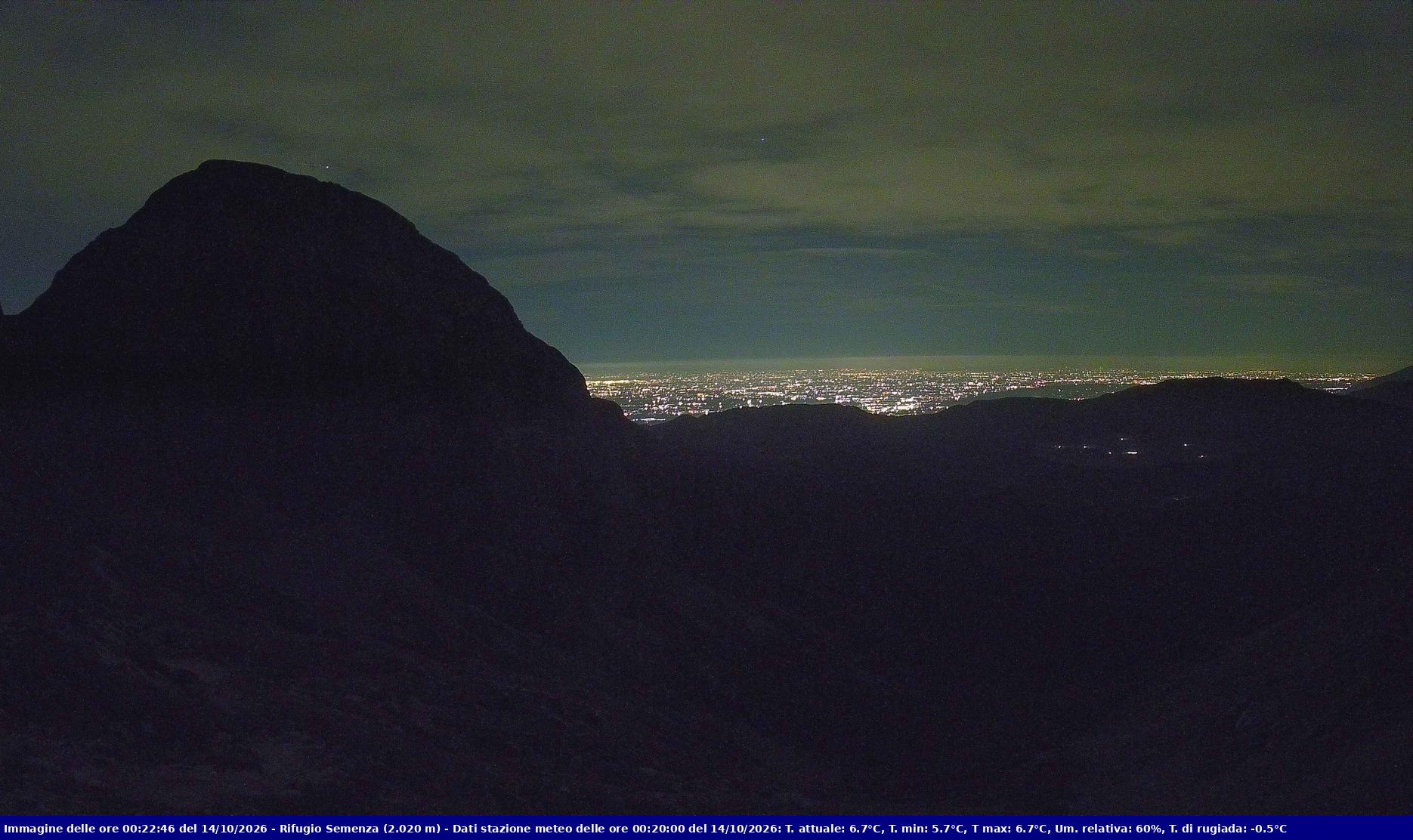 Webcam Rif. Semenza - 2020m - puntamento verso la Piana del Cansiglio e la pianura veneta in direzione sud-ovest