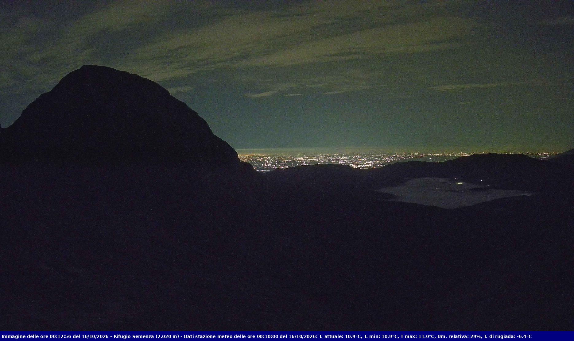 Webcam Rif. Semenza - 2020m - puntamento verso la Piana del Cansiglio e la pianura veneta in direzione sud-ovest