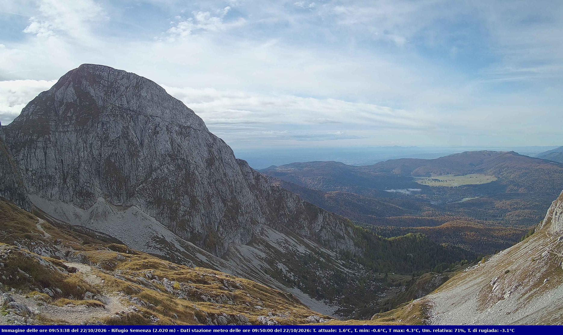 Webcam Rif. Semenza - 2020m - puntamento verso la Piana del Cansiglio e la pianura veneta in direzione sud-ovest