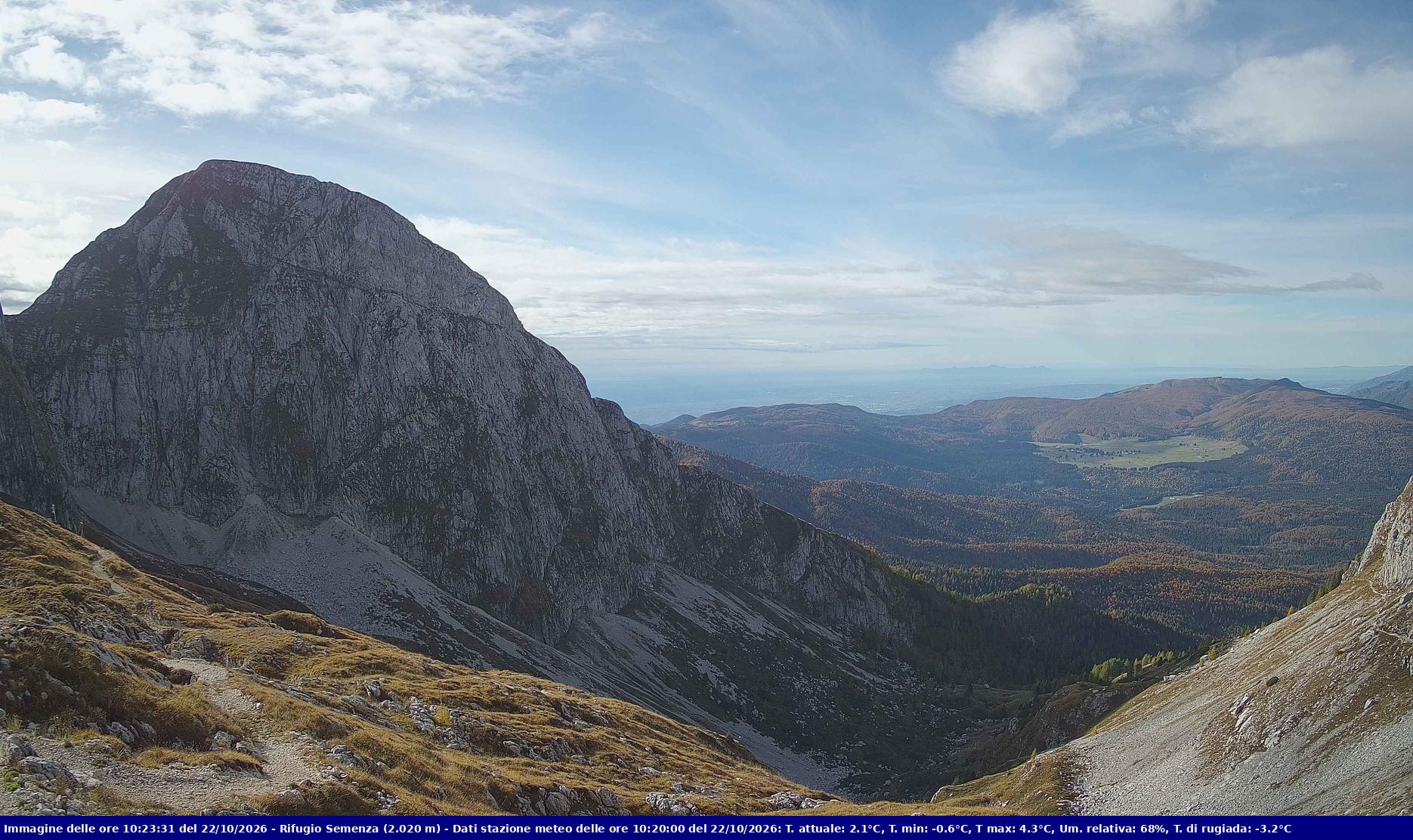 Webcam Rif. Semenza - 2020m - puntamento verso la Piana del Cansiglio e la pianura veneta in direzione sud-ovest