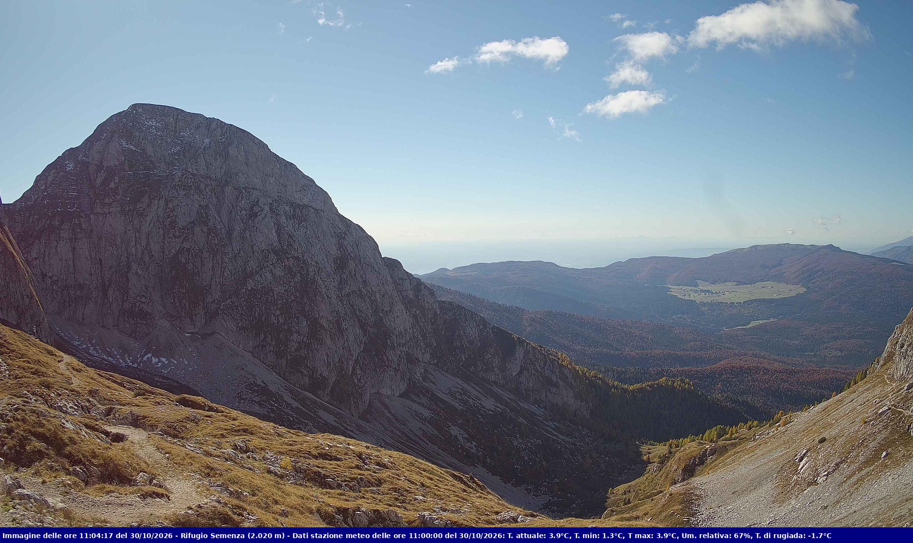 Webcam Rif. Semenza - 2020m - puntamento verso la Piana del Cansiglio e la pianura veneta in direzione sud-ovest